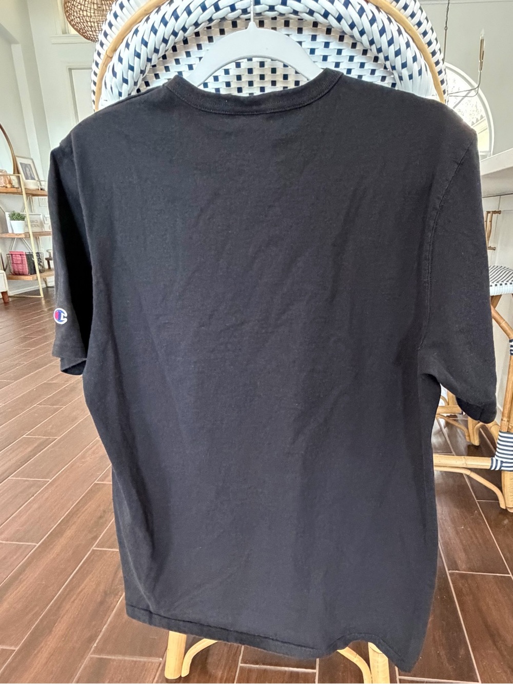 Champion Men's Black Short Sleeve T-Shirt Graphic Big C Logo Size Large - Picture 3 of 5